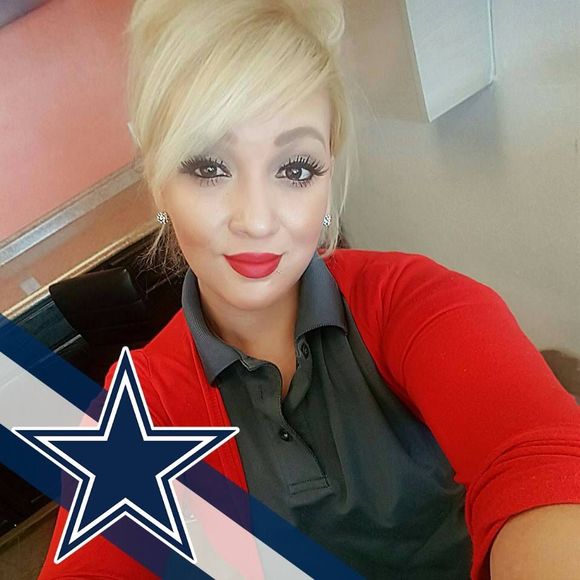 Meet your Posher, April