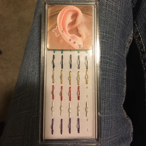 Box of star earrings