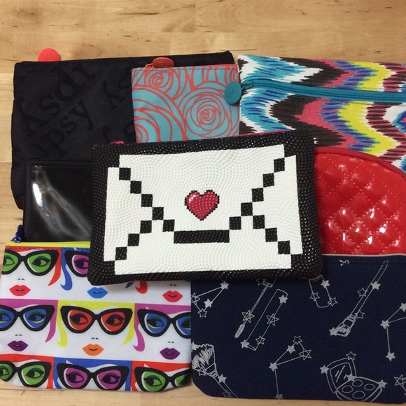 ⚡️SALE⚡️Ipsy Bag bundle of 8💕