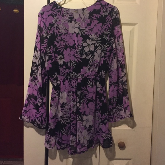 Romper - Picture 2 of 3