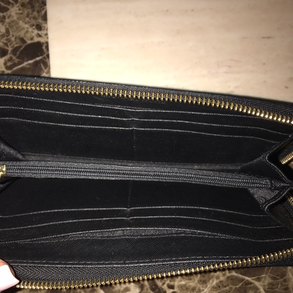 Michael Kors Handbag and Wallet - Picture 4 of 4