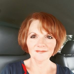 Meet your Posher, Denise