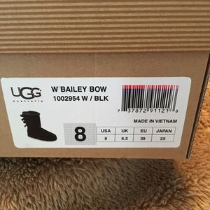 Black Bailey Bow Uggs