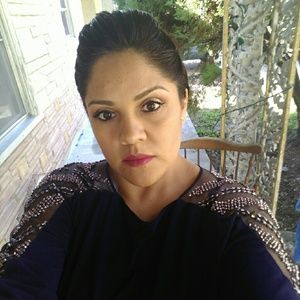 Meet your Posher, Eneida