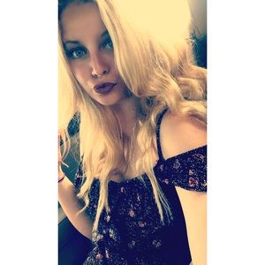 Meet your Posher, Deanna