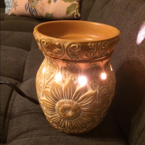 Sol Scentsy warmer