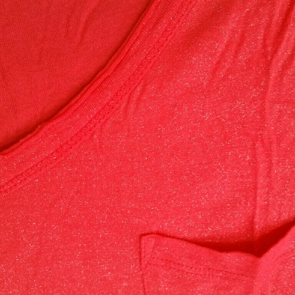 Shimmery v neck tee - Picture 2 of 3