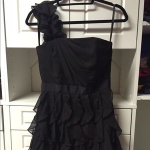 White House Black Market LBD