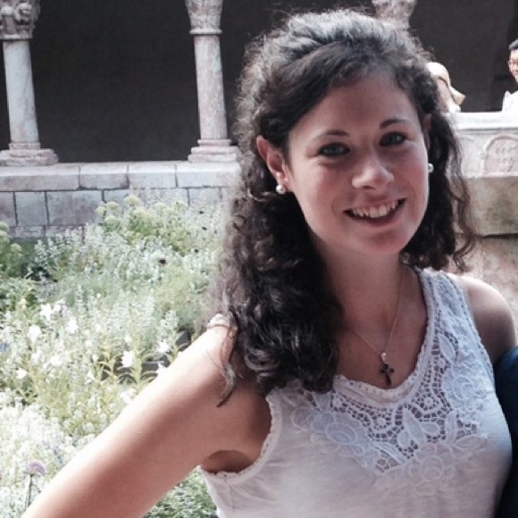 Meet your Posher, Ana