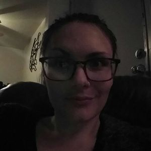 Meet your Posher, Amelia