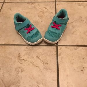 Kids Nike sneakers size 8c