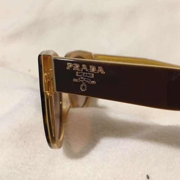 Prada Sunglasses SPRO_EFAL_F01Z1