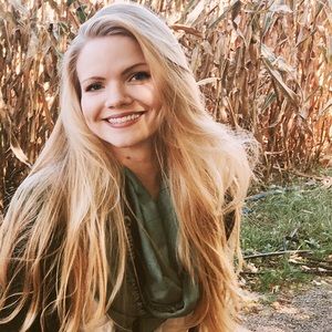 Meet your Posher, Melody