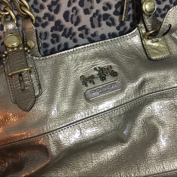 🎉🍾🎉Gold Coach Tote Bag
