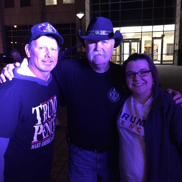 Meet your Posher, Andrea - Picture 1 of 1