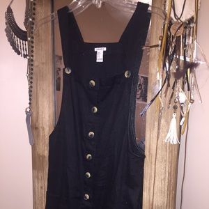 Forever 21 overall black dress