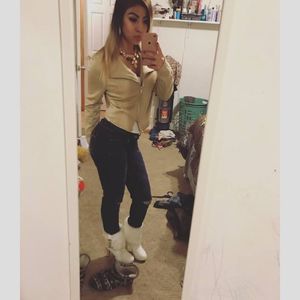 Meet your Posher, Gladys