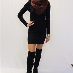 Ribbed black long sleeve dress