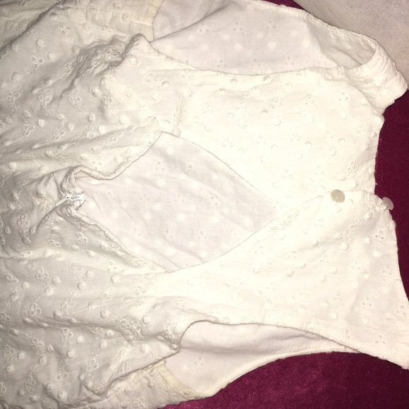 White eyelet peplum blouse - Picture 3 of 4