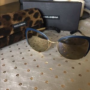 DOLCE & GABANNA SUNGLASSES