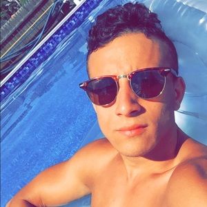 Meet your Posher, Nick