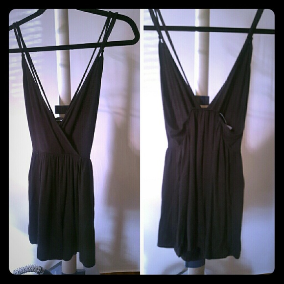 Cute black romper!