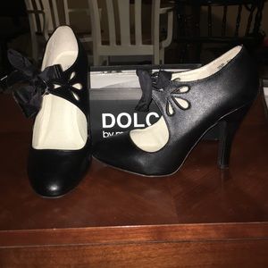 Mojo moxy heels.