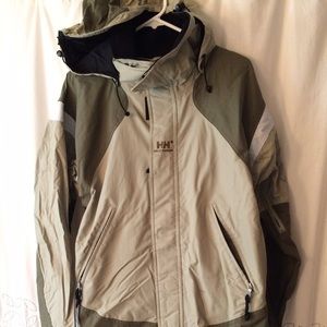 Ski/snowboarding jacket