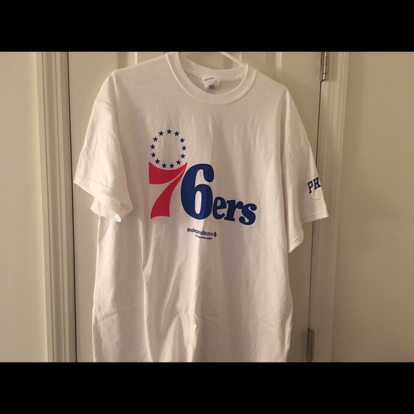 Philadelphia 76ers 2016 Opening game Tshirt