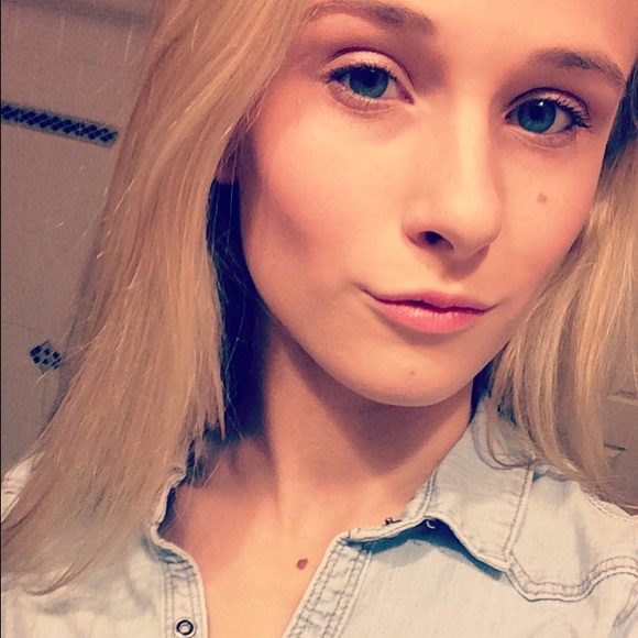 Meet your Posher, Katelynne - Picture 1 of 1