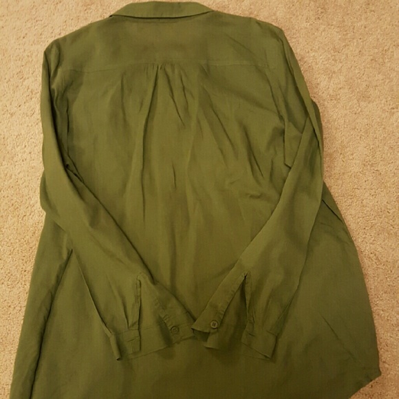 Shirt: button front - Picture 2 of 4