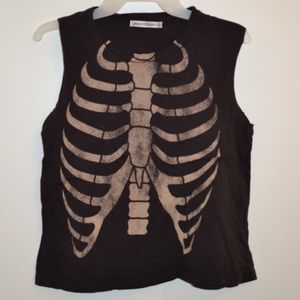 Rib cage muscle tee!