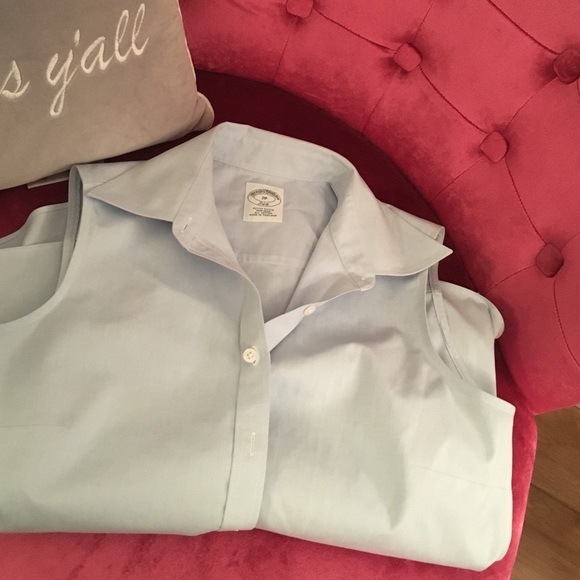 Collated sleeveless Brooks Brothers blouse