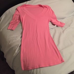 Express, long, Sexy basic vee. Medium.