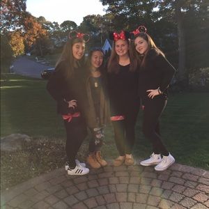 Meet your Posher, Destiny