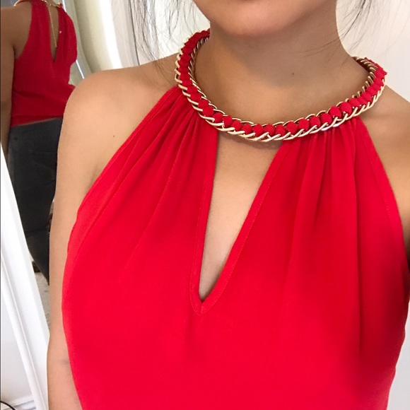 Red gold chain top