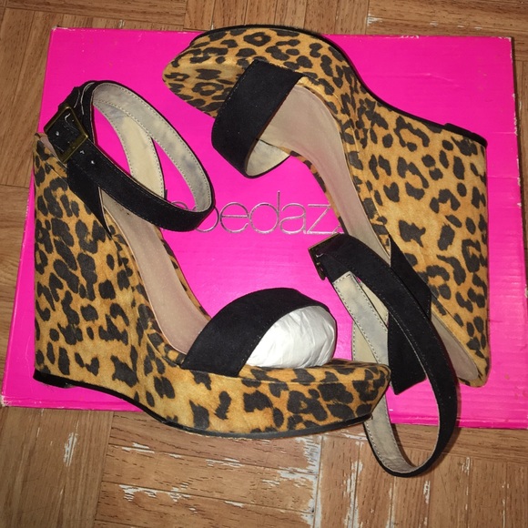 Shoedazzle Leopard Wedges