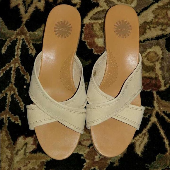 UGG WEDGES - Picture 1 of 2