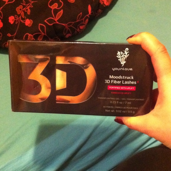 Younique® Moodstruck 3D Fiber Lashes + Uplift x4