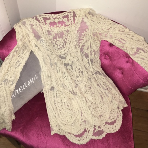 Lace long sleeve blouse