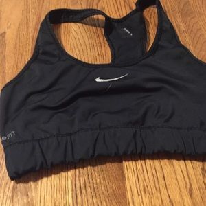 Black nike sports bra