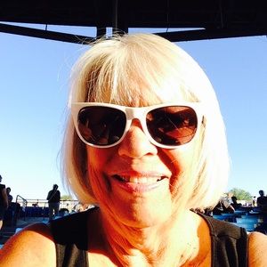 Meet your Posher, Helen