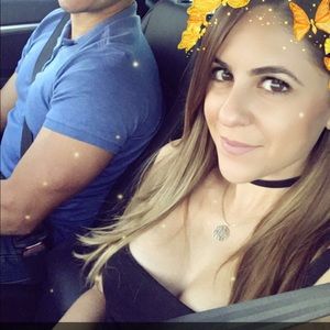 Meet your Posher, Cecily