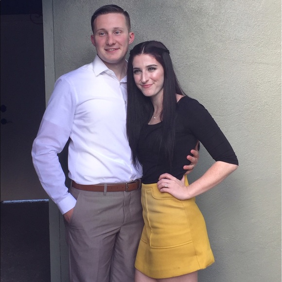 Meet your Posher, Taylor - Picture 3 of 4