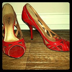 Sergio Zelser size 9 red leather heels