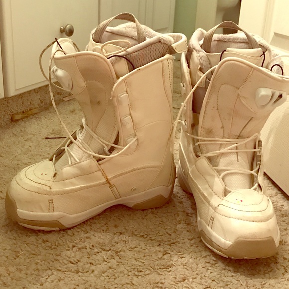 Salomon snowboard boots
