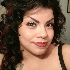 Meet your Posher, Elaine