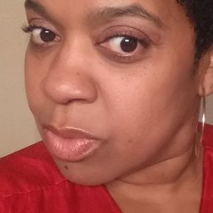 Meet your Posher, Joy