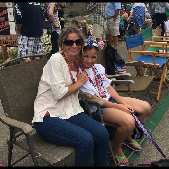 Meet your Posher, Lori - Picture 1 of 1