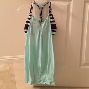 Lululemon tank top with sport bra size 6